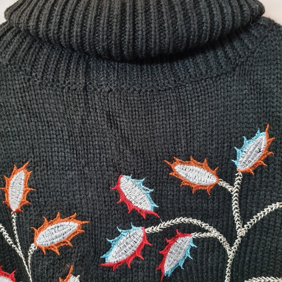 Embroidered free size cardigan - Picture 3 of 4